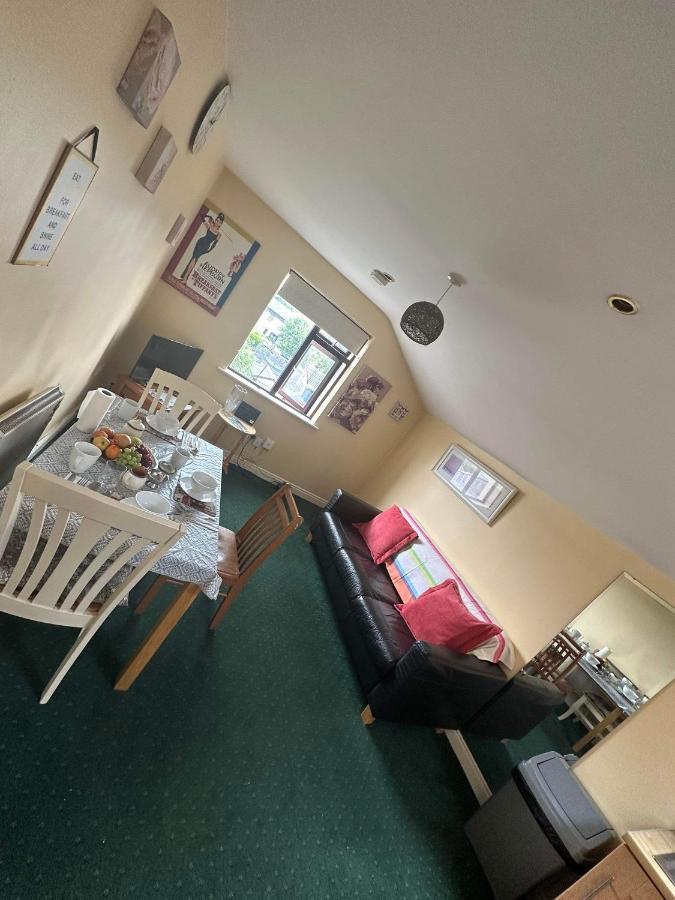 Edwards Cosy B&B Galway Exteriör bild