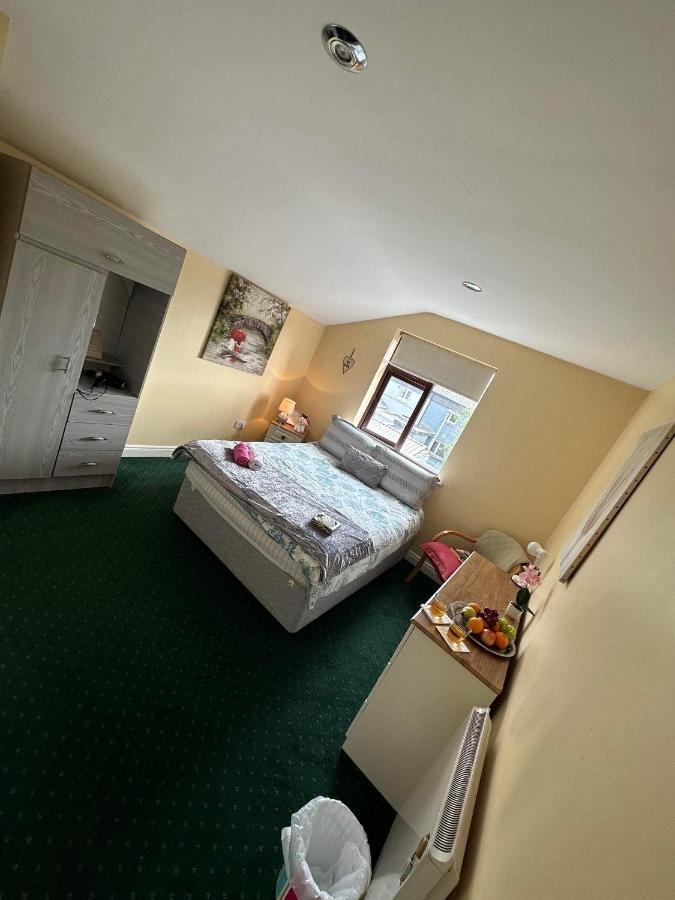 Edwards Cosy B&B Galway Exteriör bild