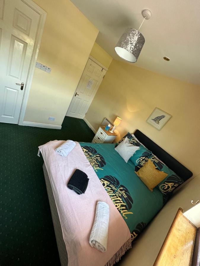 Edwards Cosy B&B Galway Exteriör bild